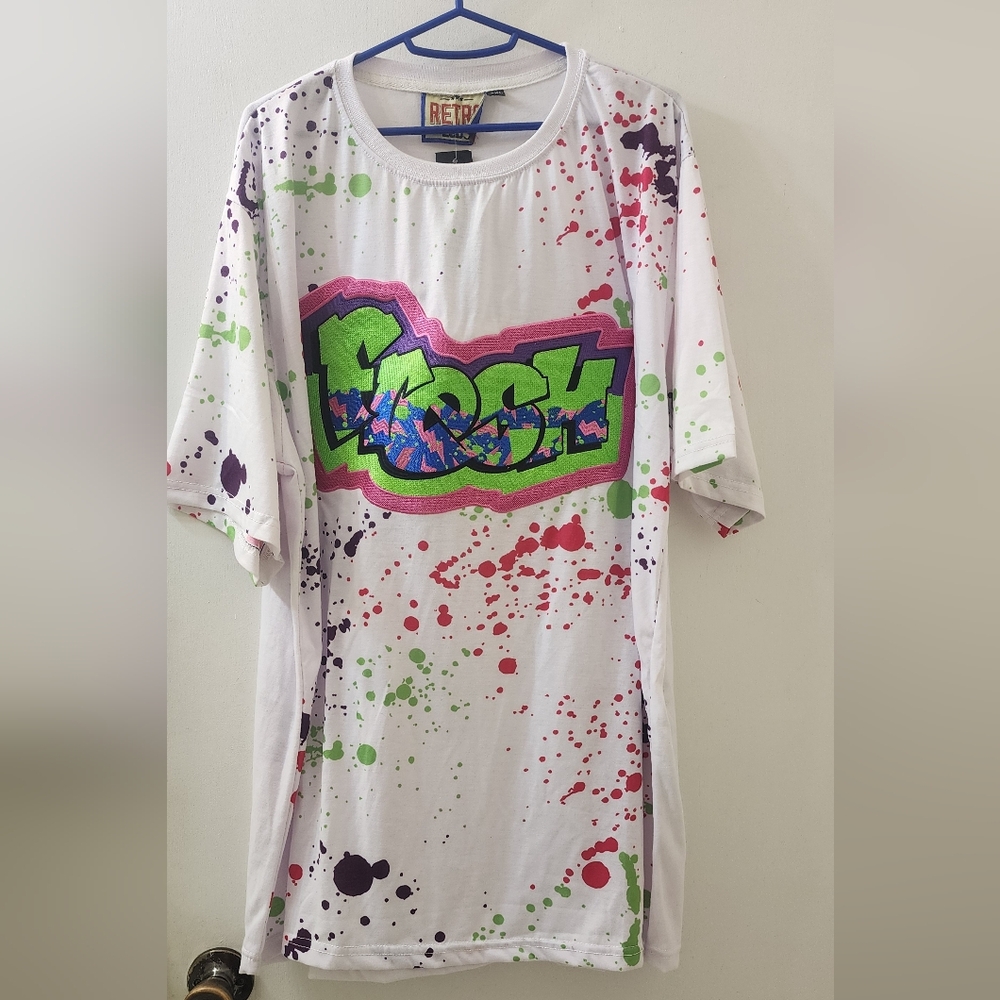 Retro Label Graphic Tee with Bold Green‎ Accents, Size 3XL.